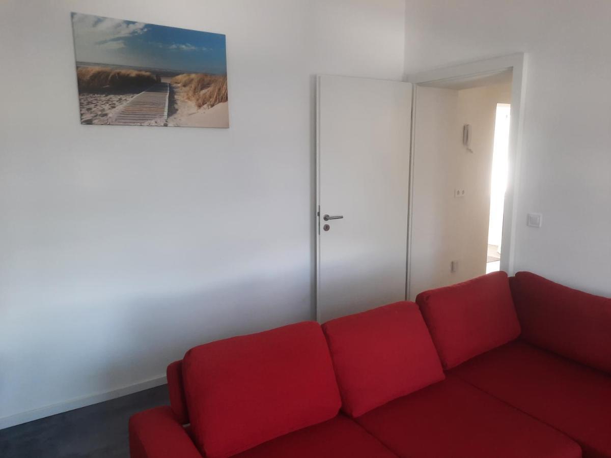 Exklusive Wohnoase Mit 3 Schlafzimmern Mwst Ausweisbar Grosser Balkon In Toller Lage Von เมลซุงเงิน ภายนอก รูปภาพ